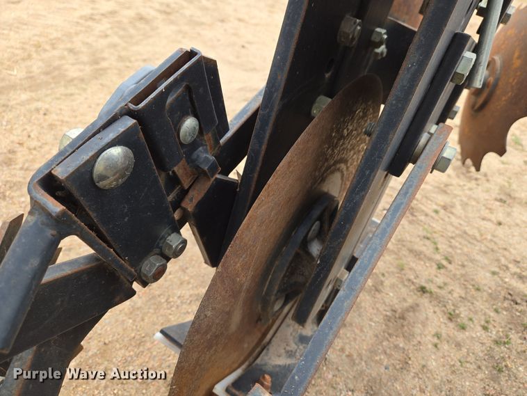 image for item EN8685 Yetter strip-till