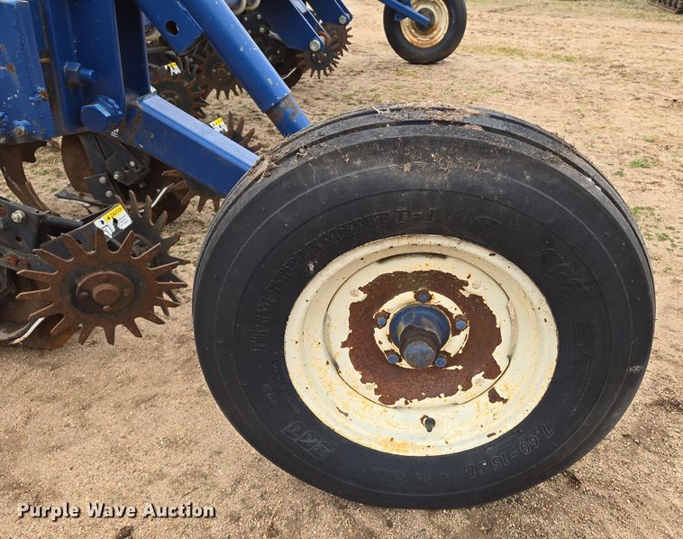 image for item EN8685 Yetter strip-till