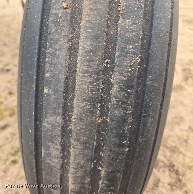 image for item EN8685 Yetter strip-till