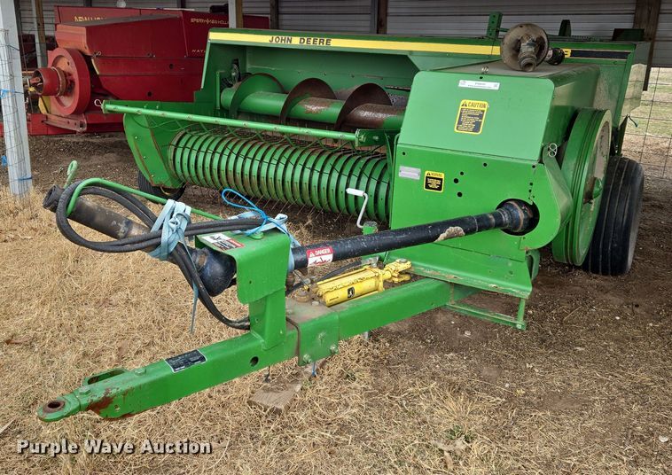 image for item EN8699 1994 John Deere 338 small square baler
