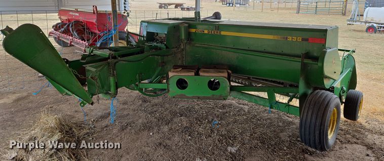 image for item EN8699 1994 John Deere 338 small square baler