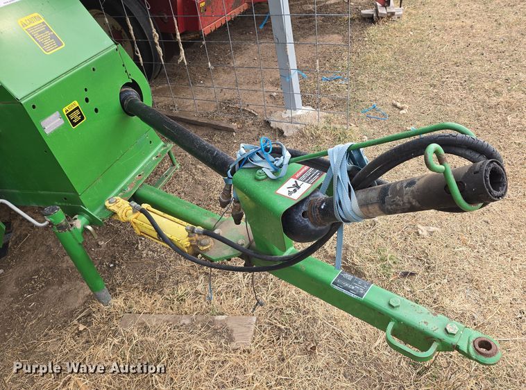 image for item EN8699 1994 John Deere 338 small square baler