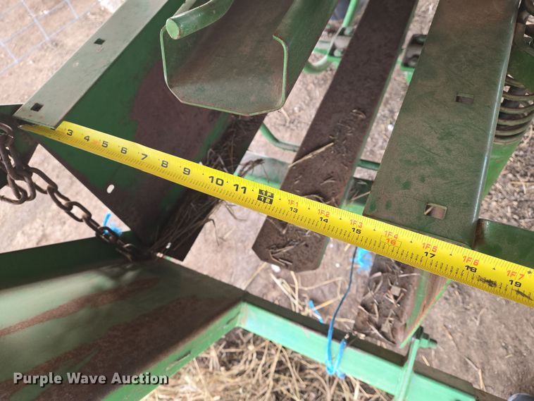 image for item EN8699 1994 John Deere 338 small square baler