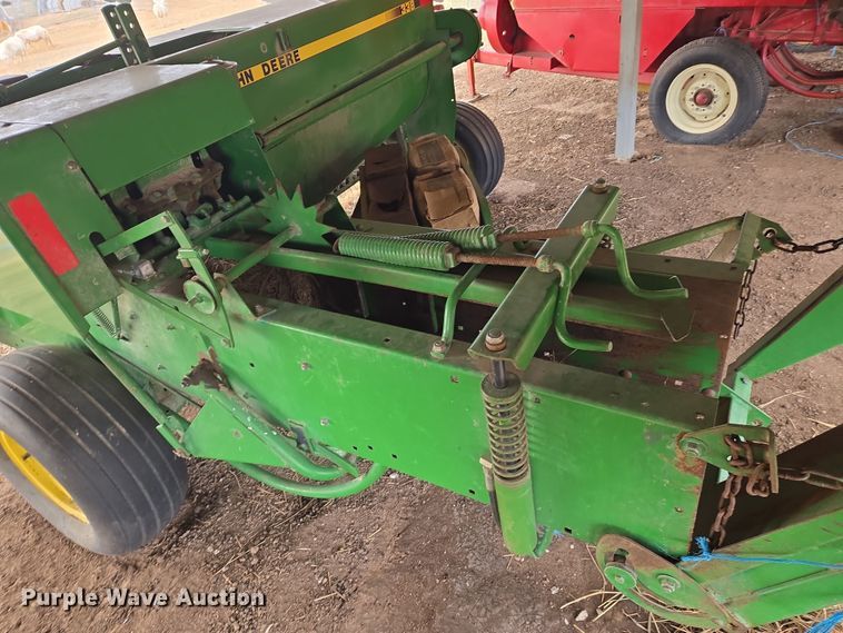 image for item EN8699 1994 John Deere 338 small square baler