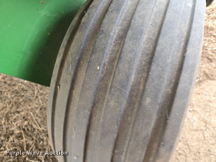 image for item EN8699 1994 John Deere 338 small square baler