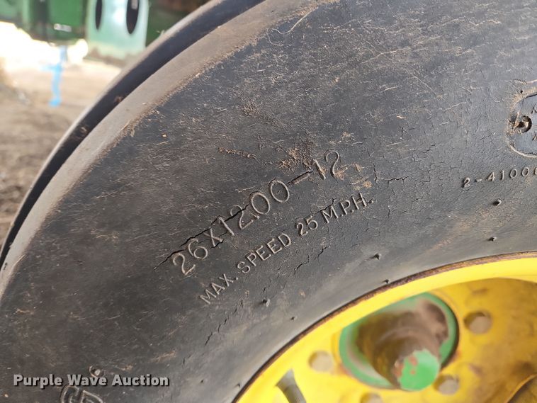 image for item EN8699 1994 John Deere 338 small square baler