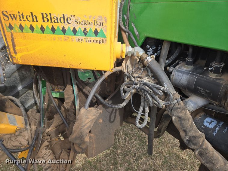 image for item EN8700 2005 John Deere 5205 tractor