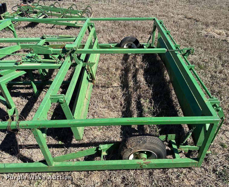 image for item EQ1121 Pacemaker bale accumulator