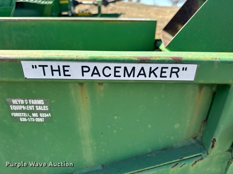 image for item EQ1121 Pacemaker bale accumulator