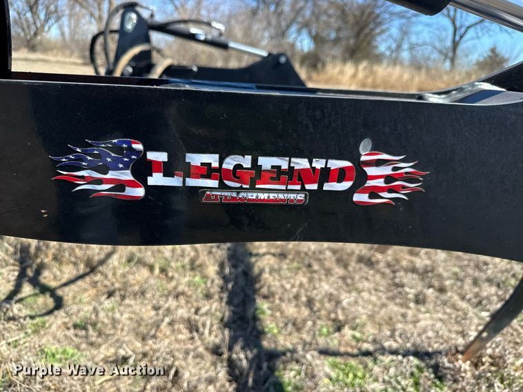 image for item EQ1122 Legend bale grabber