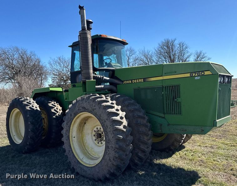 image for item EQ1123 1989 John Deere 8760 4WD tractor