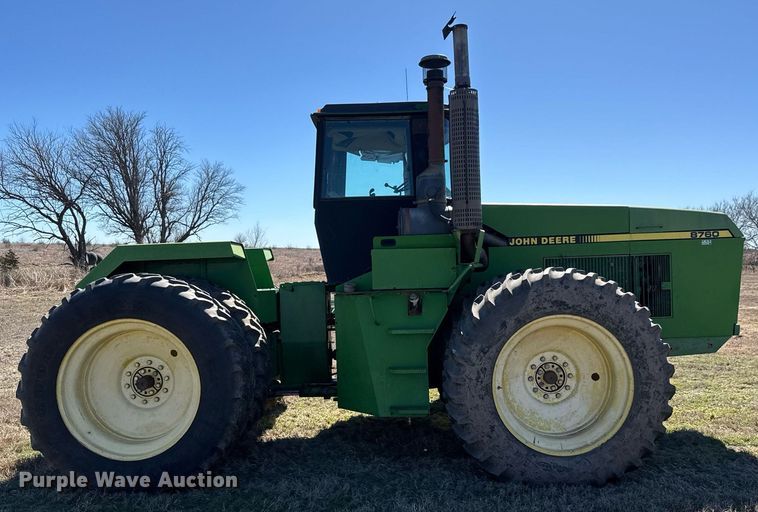 image for item EQ1123 1989 John Deere 8760 4WD tractor