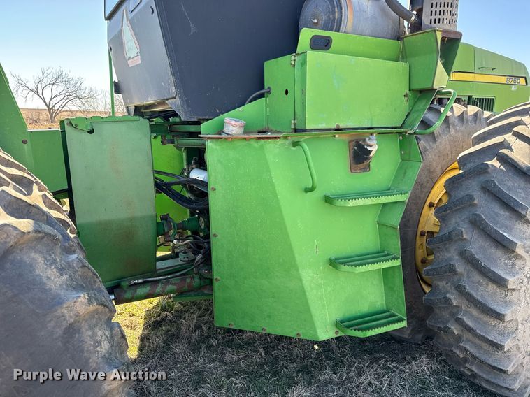 image for item EQ1123 1989 John Deere 8760 4WD tractor