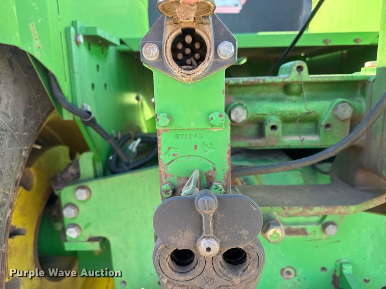 image for item EQ1123 1989 John Deere 8760 4WD tractor