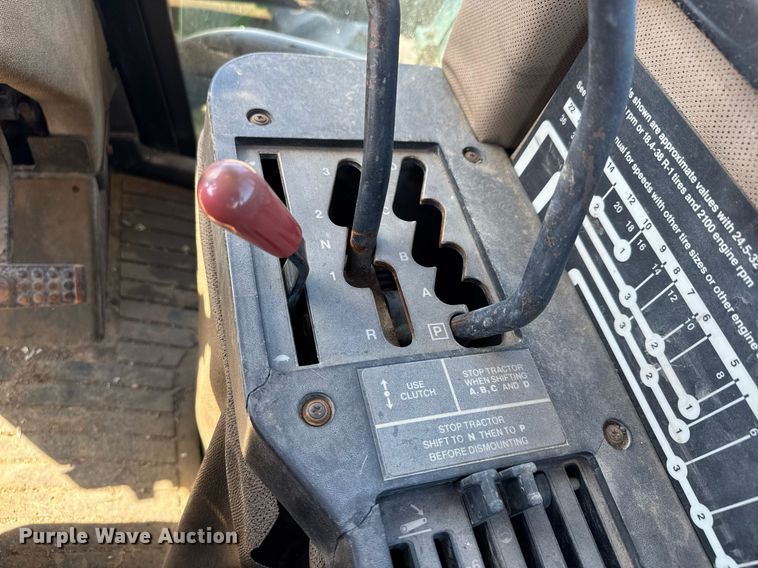 image for item EQ1123 1989 John Deere 8760 4WD tractor