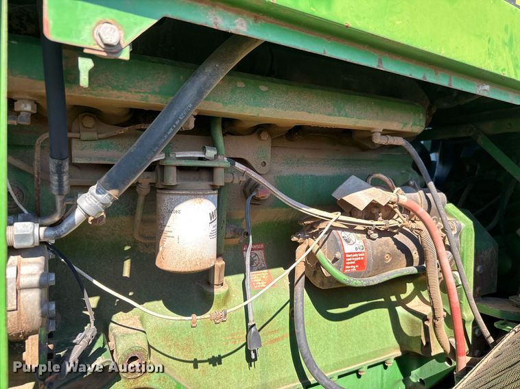 image for item EQ1123 1989 John Deere 8760 4WD tractor