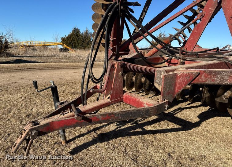 image for item EQ1124 International 490 double off-set disk