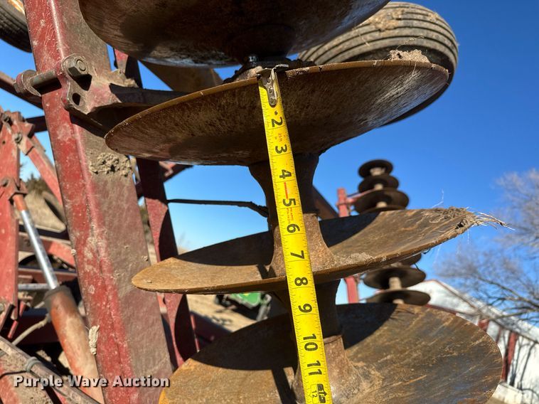 image for item EQ1124 International 490 double off-set disk