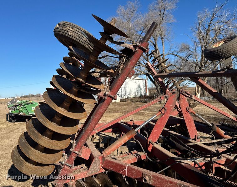 image for item EQ1124 International 490 double off-set disk