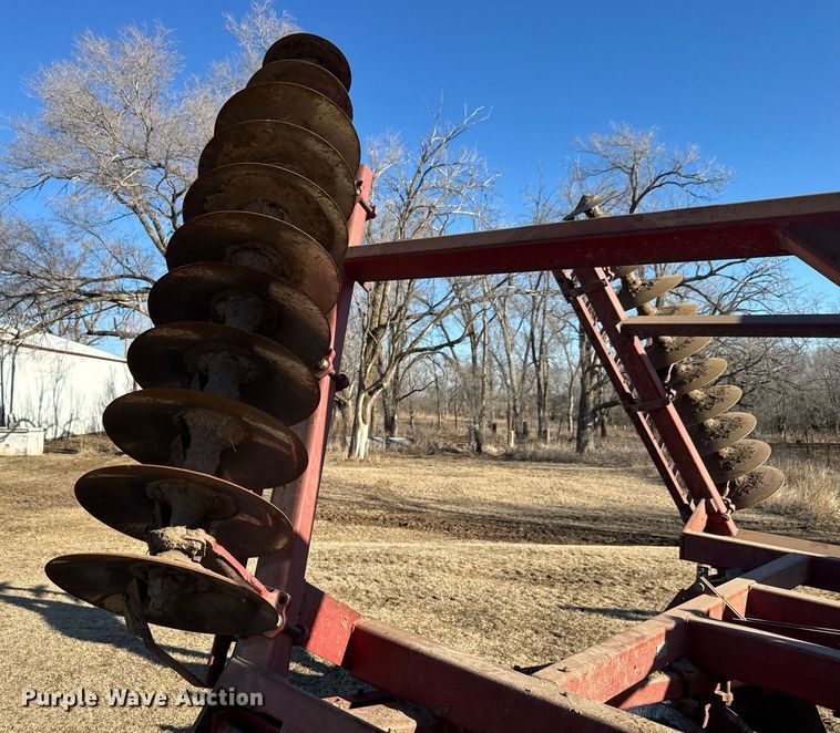 image for item EQ1124 International 490 double off-set disk