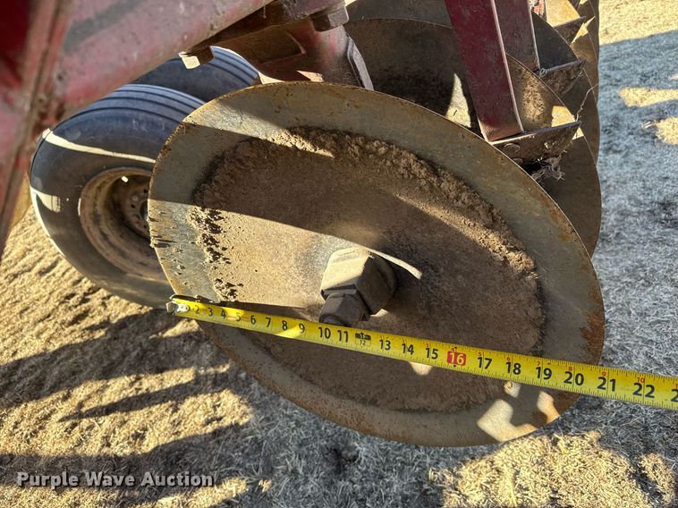 image for item EQ1124 International 490 double off-set disk