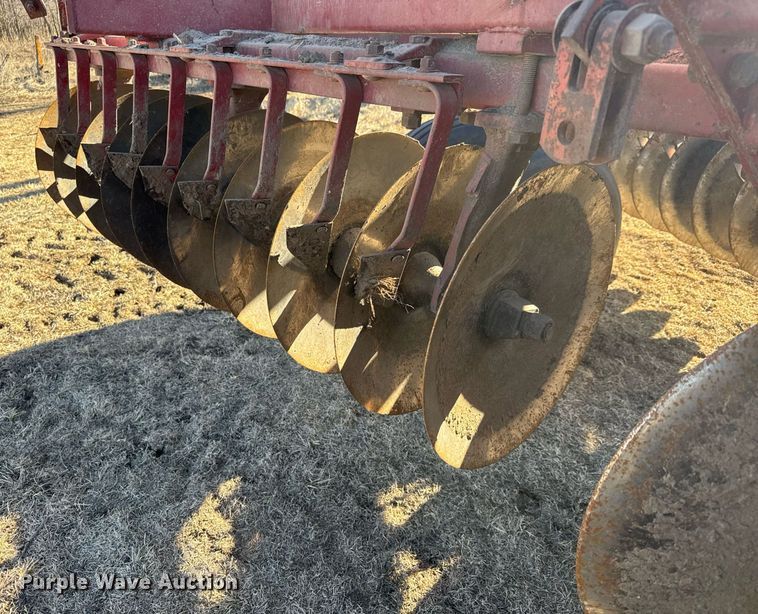 image for item EQ1124 International 490 double off-set disk