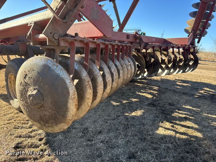 image for item EQ1124 International 490 double off-set disk