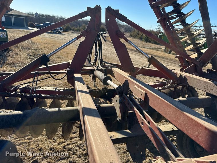 image for item EQ1124 International 490 double off-set disk