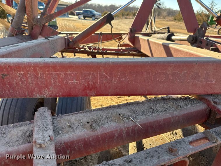 image for item EQ1124 International 490 double off-set disk