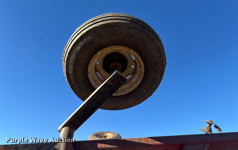 image for item EQ1124 International 490 double off-set disk