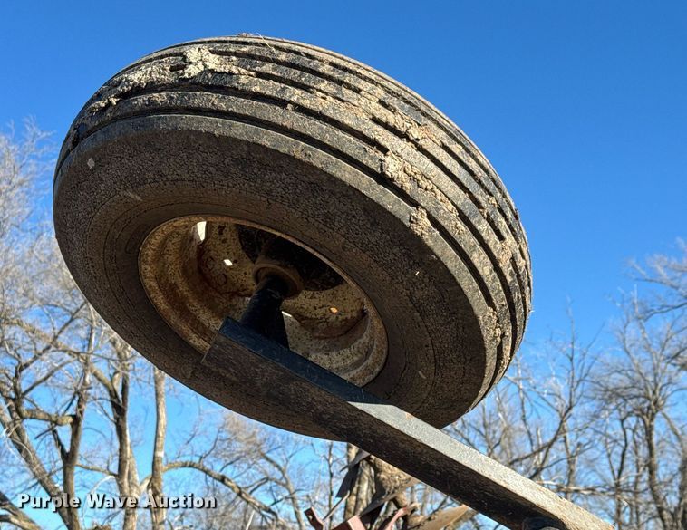 image for item EQ1124 International 490 double off-set disk