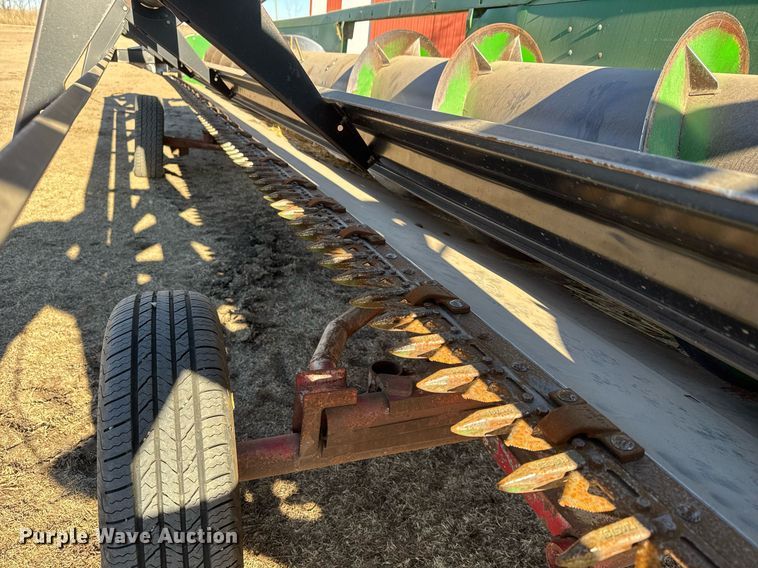 image for item EQ1125 1991 John Deere 925 rigid head