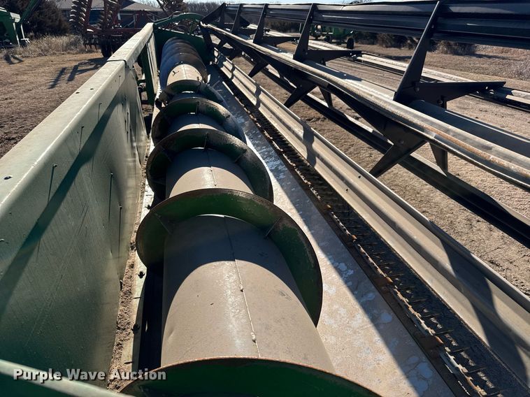 image for item EQ1125 1991 John Deere 925 rigid head