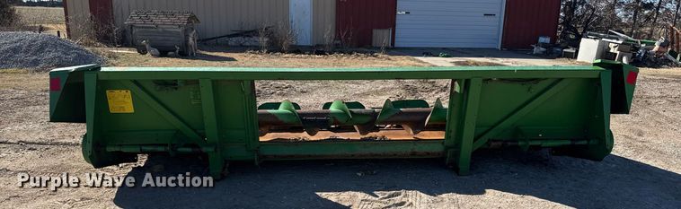 image for item EQ1126 John Deere 643 corn head