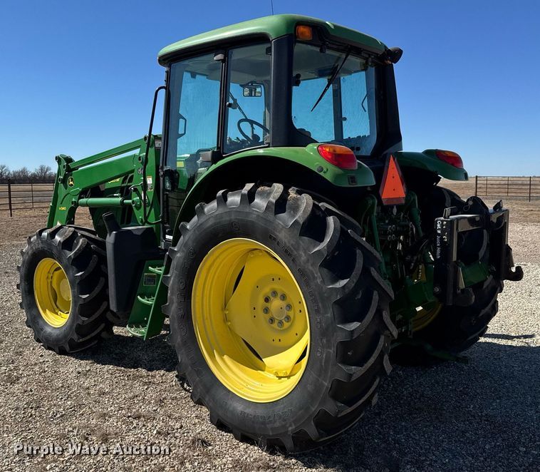 image for item EQ1127 2013 John Deere 6125M MFWD tractor