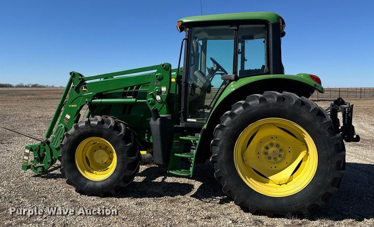image for item EQ1127 2013 John Deere 6125M MFWD tractor