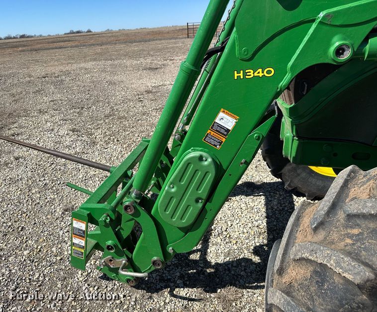 image for item EQ1127 2013 John Deere 6125M MFWD tractor