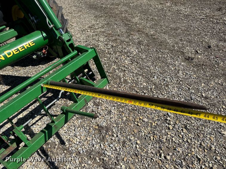 image for item EQ1127 2013 John Deere 6125M MFWD tractor