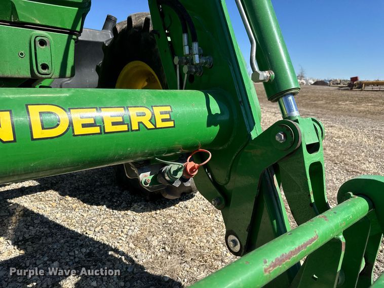 image for item EQ1127 2013 John Deere 6125M MFWD tractor