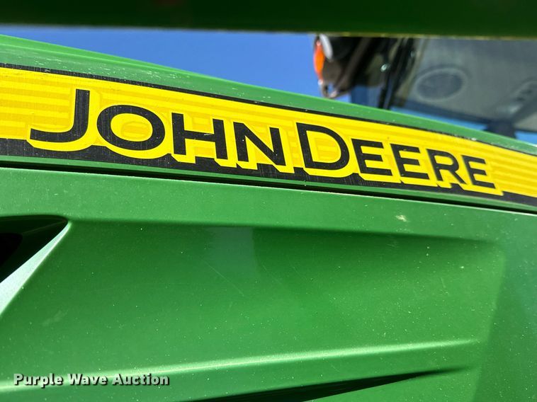 image for item EQ1127 2013 John Deere 6125M MFWD tractor