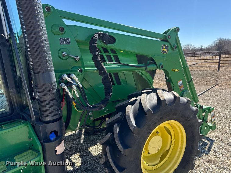 image for item EQ1127 2013 John Deere 6125M MFWD tractor