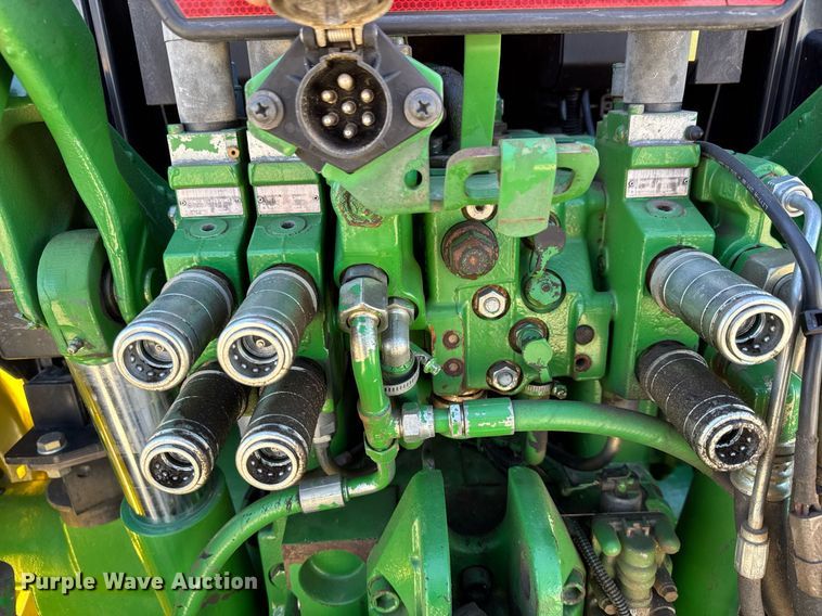 image for item EQ1127 2013 John Deere 6125M MFWD tractor