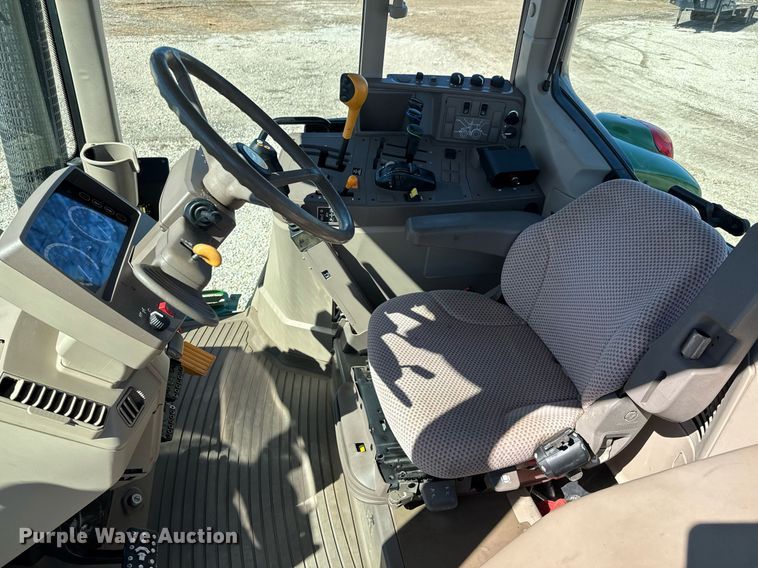 image for item EQ1127 2013 John Deere 6125M MFWD tractor