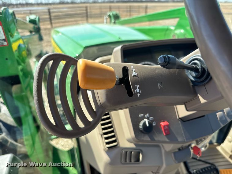 image for item EQ1127 2013 John Deere 6125M MFWD tractor