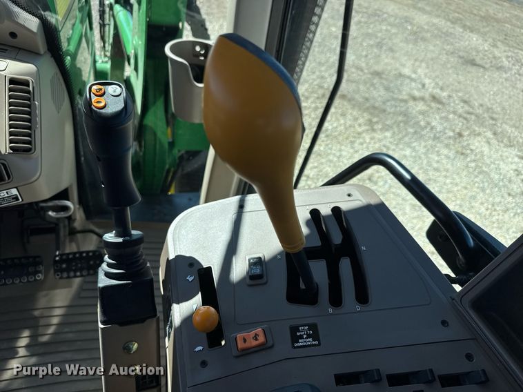 image for item EQ1127 2013 John Deere 6125M MFWD tractor