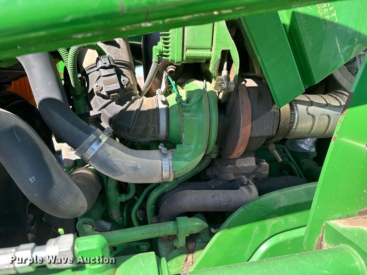 image for item EQ1127 2013 John Deere 6125M MFWD tractor
