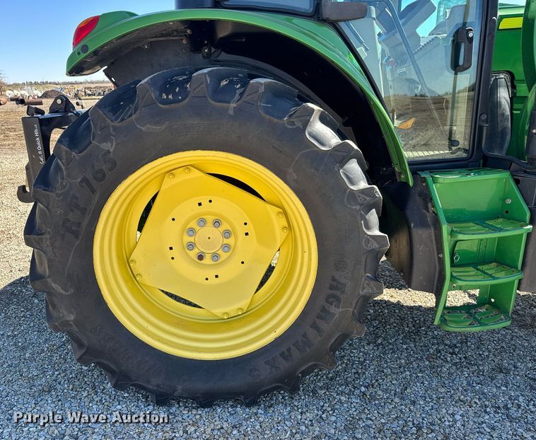 image for item EQ1127 2013 John Deere 6125M MFWD tractor