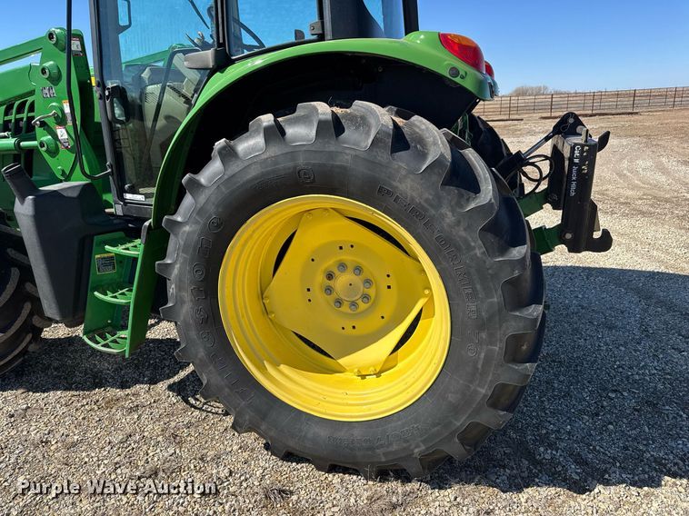 image for item EQ1127 2013 John Deere 6125M MFWD tractor