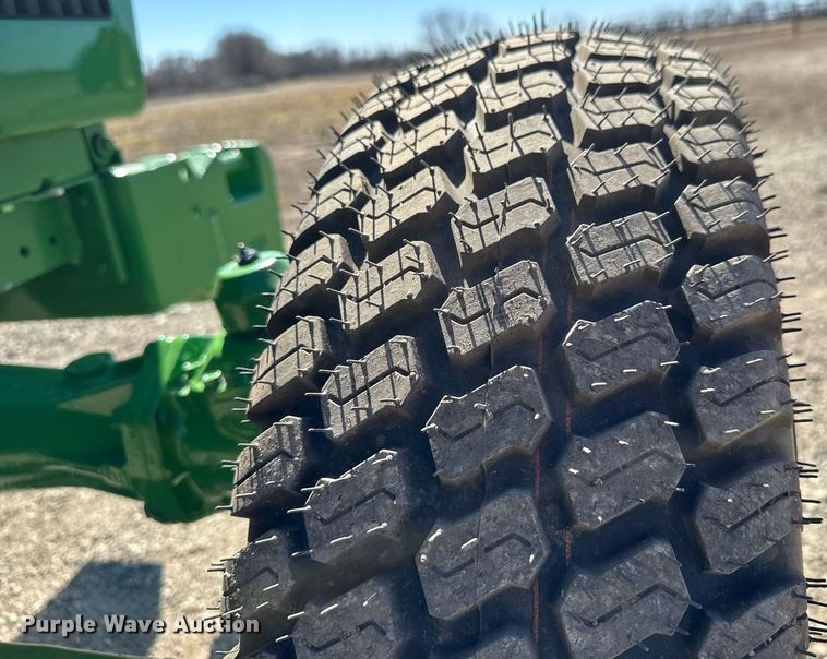 image for item EQ1130 John Deere 950 MFWD tractor