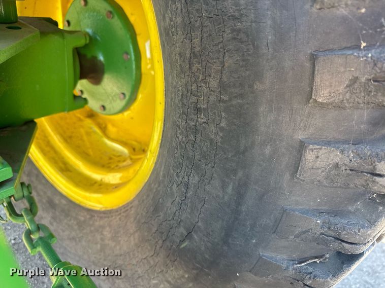 image for item EQ1130 John Deere 950 MFWD tractor